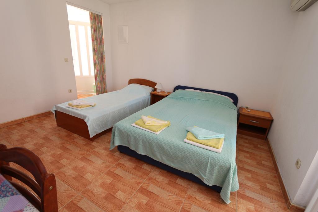 Apartments Antoneta Makarska Zewnętrze zdjęcie