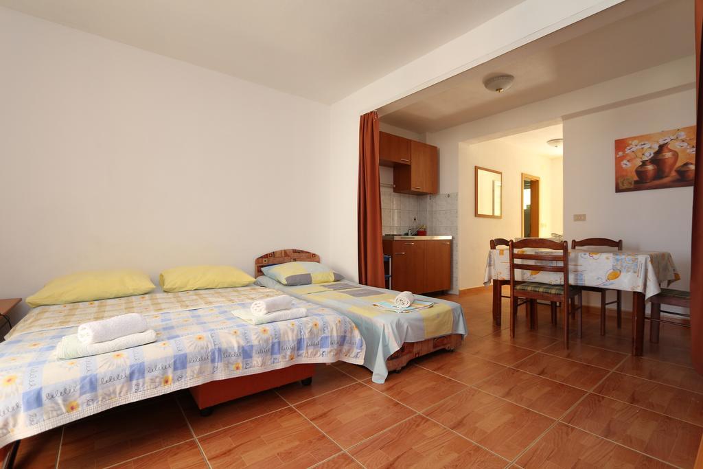 Apartments Antoneta Makarska Zewnętrze zdjęcie