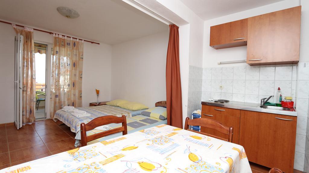 Apartments Antoneta Makarska Zewnętrze zdjęcie