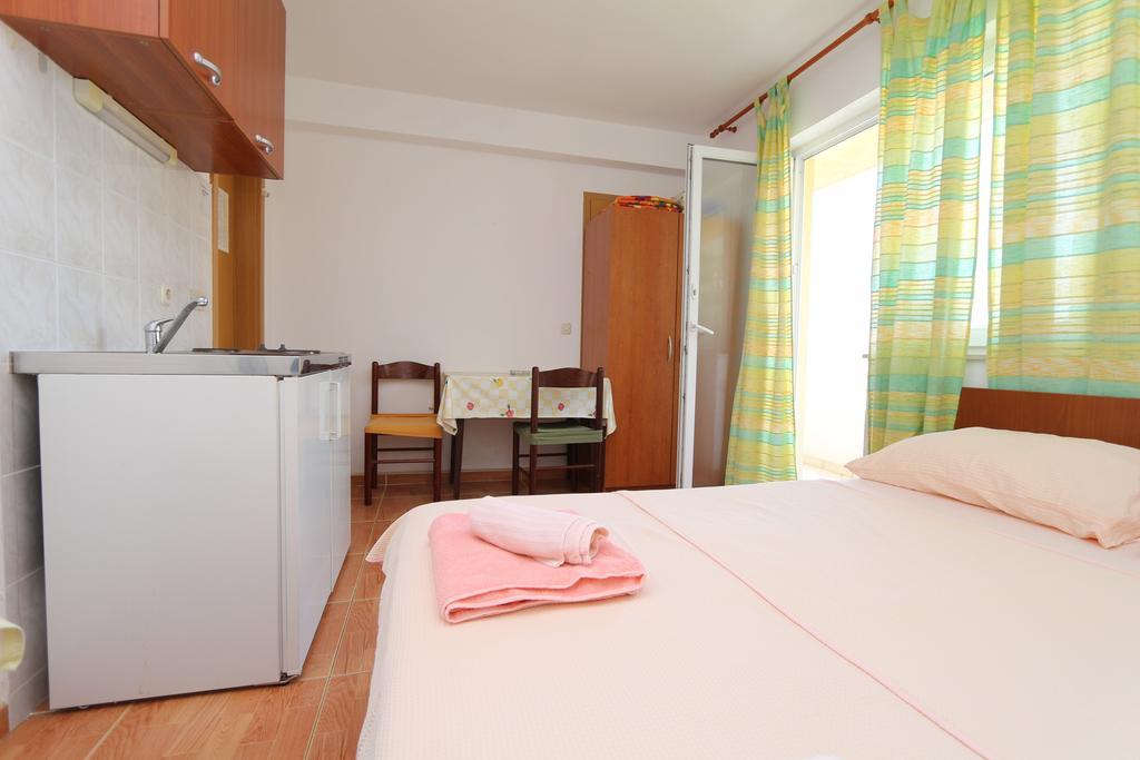 Apartments Antoneta Makarska Zewnętrze zdjęcie