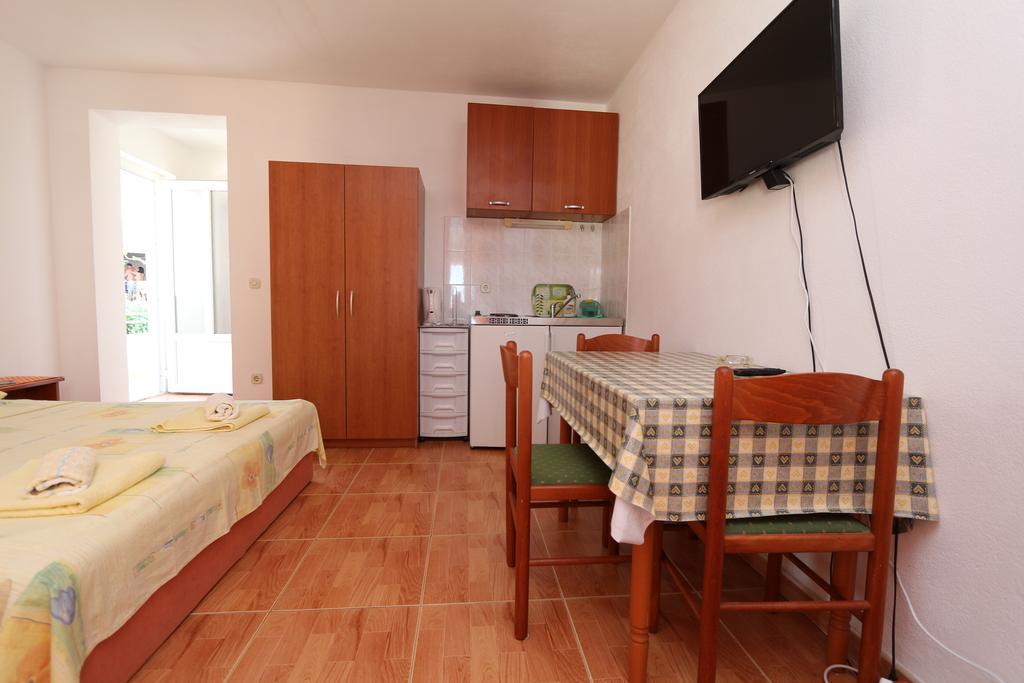Apartments Antoneta Makarska Zewnętrze zdjęcie