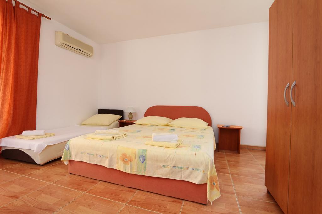 Apartments Antoneta Makarska Zewnętrze zdjęcie